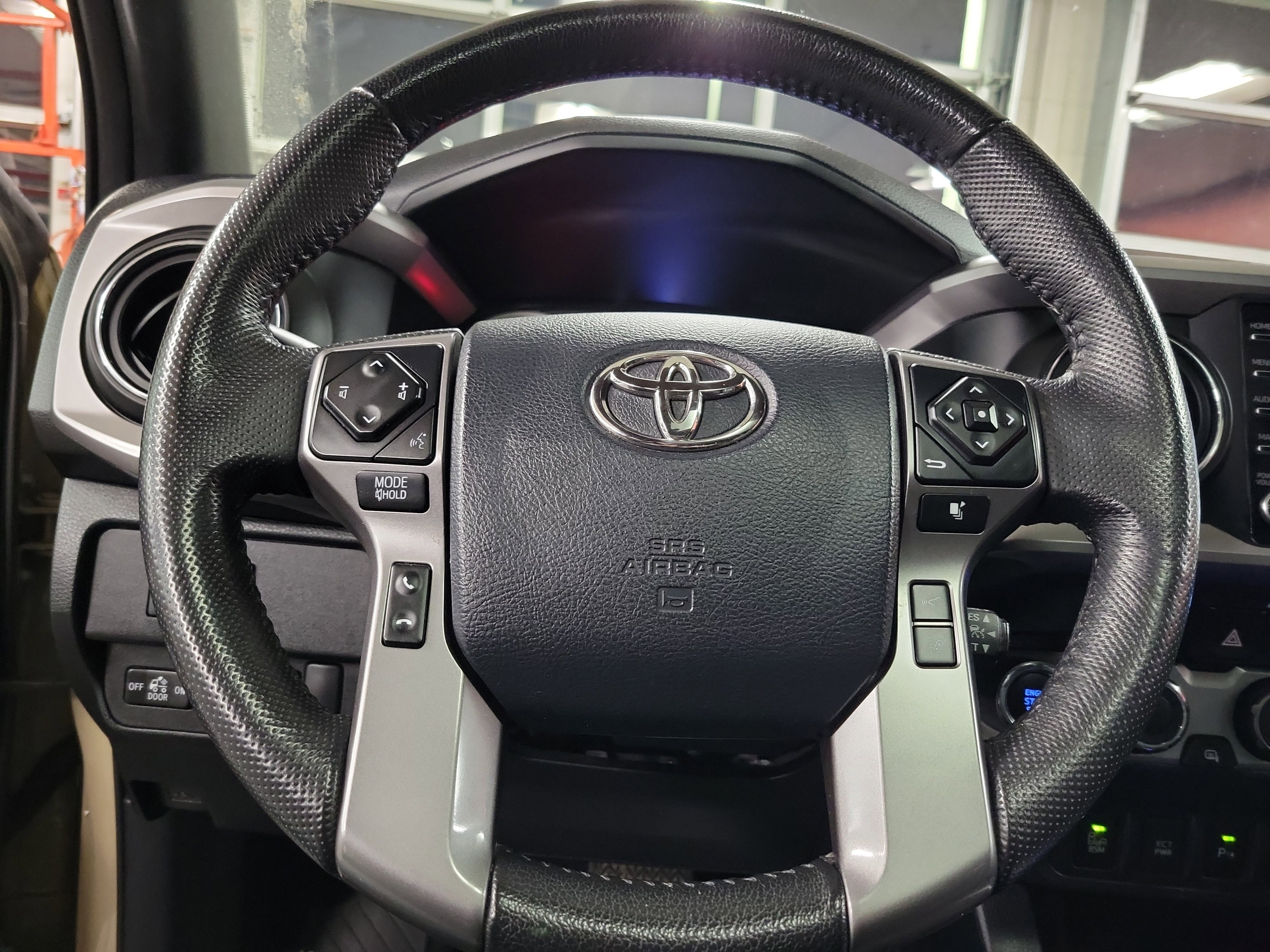 Certified 2020 Toyota Tacoma Limited image 22