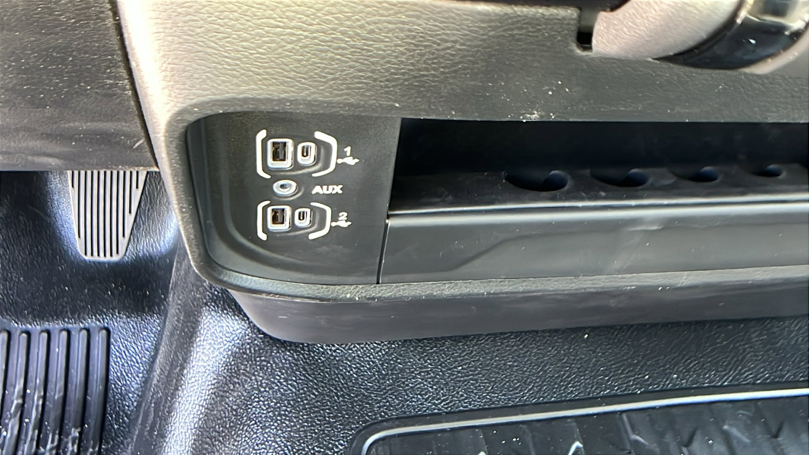 New 2025 RAM 5500 2WD Regular Cab image 38