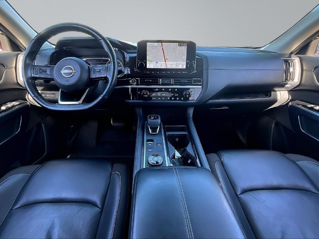 Used 2023 Nissan Pathfinder SL AWD/4WD image 9
