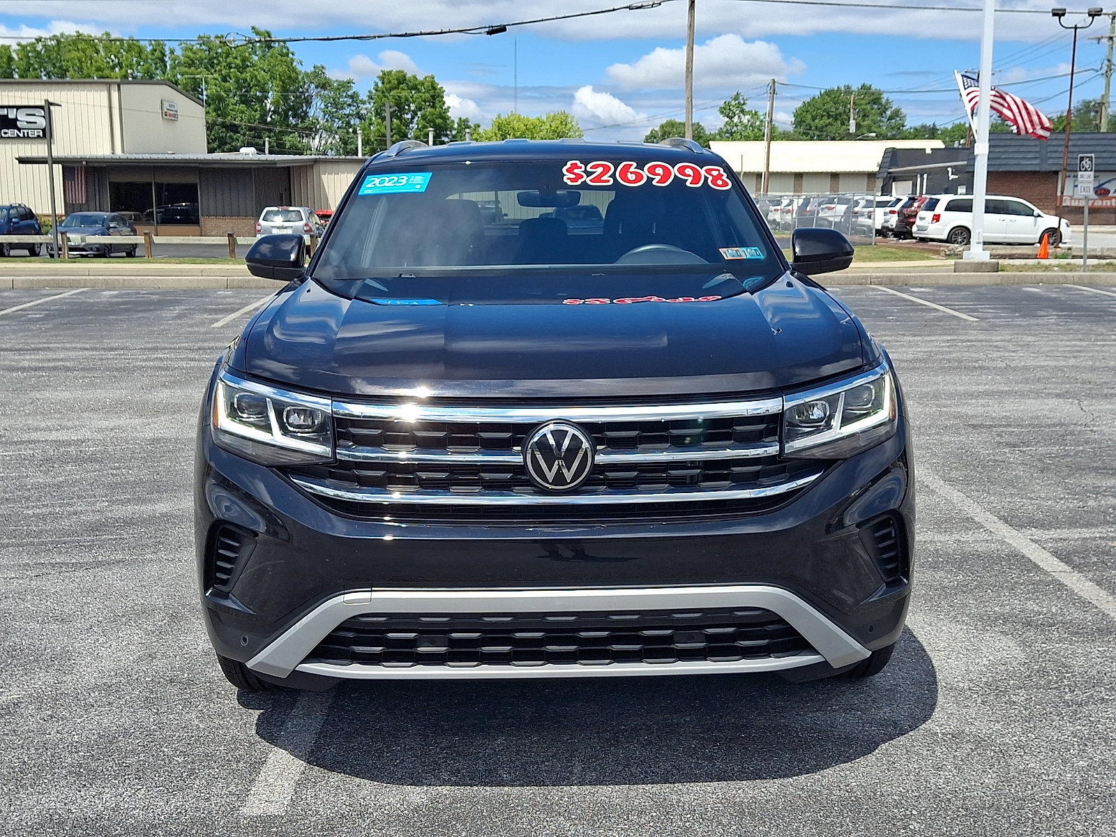 Used 2023 Volkswagen Atlas Cross Sport SE AWD/4WD image 3