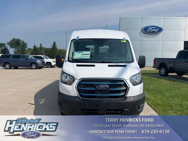 New 2023 Ford E-Transit Medium Roof RWD image 8
