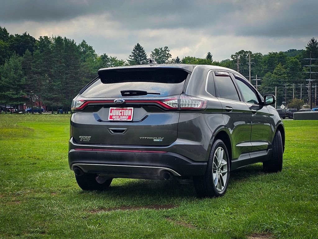 Used 2017 Ford Edge Titanium w/ Technology Package AWD/4WD image 3