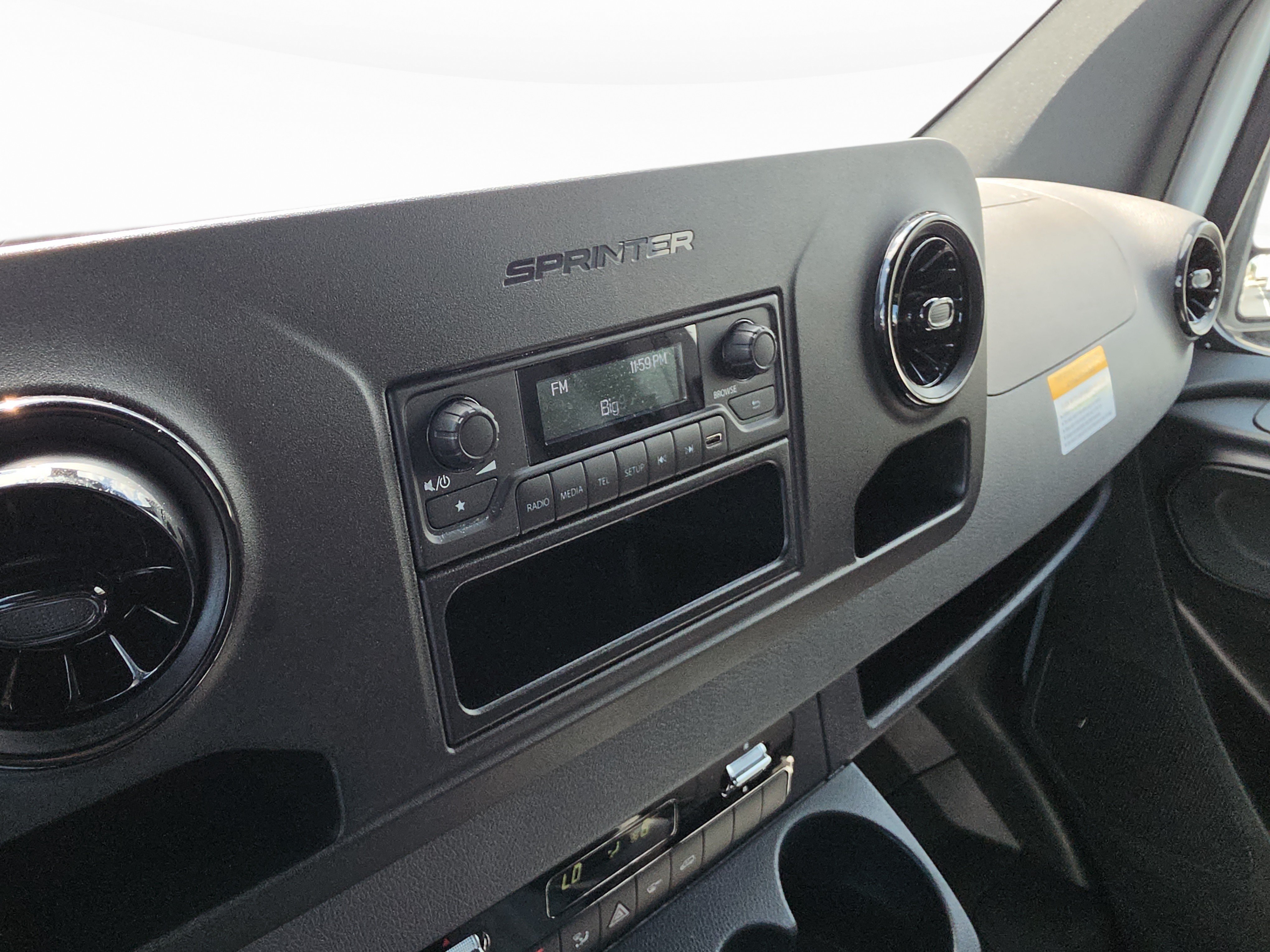 Used 2025 Mercedes-Benz Sprinter 2500 image 23