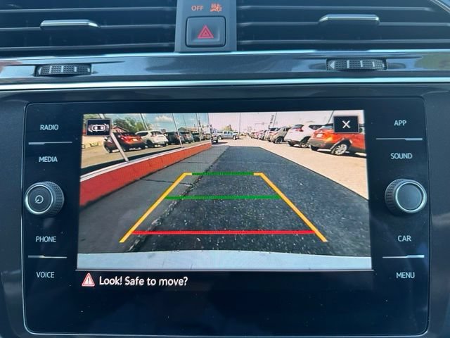 Used 2023 Volkswagen Tiguan SE AWD/4WD image 27