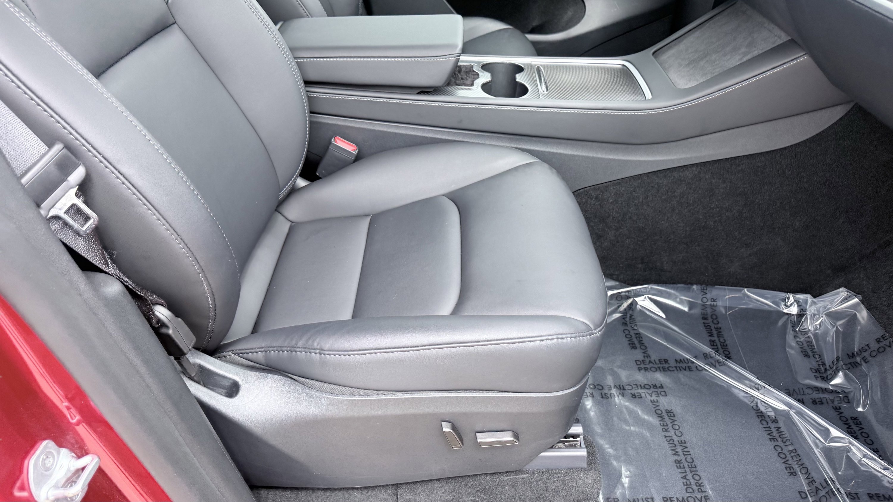 Used 2024 Tesla Model Y Performance image 51