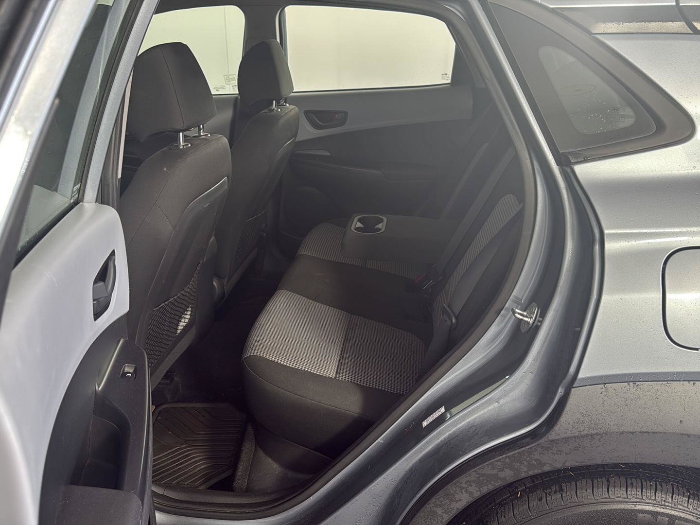 Used 2020 Hyundai Kona SE AWD/4WD image 12