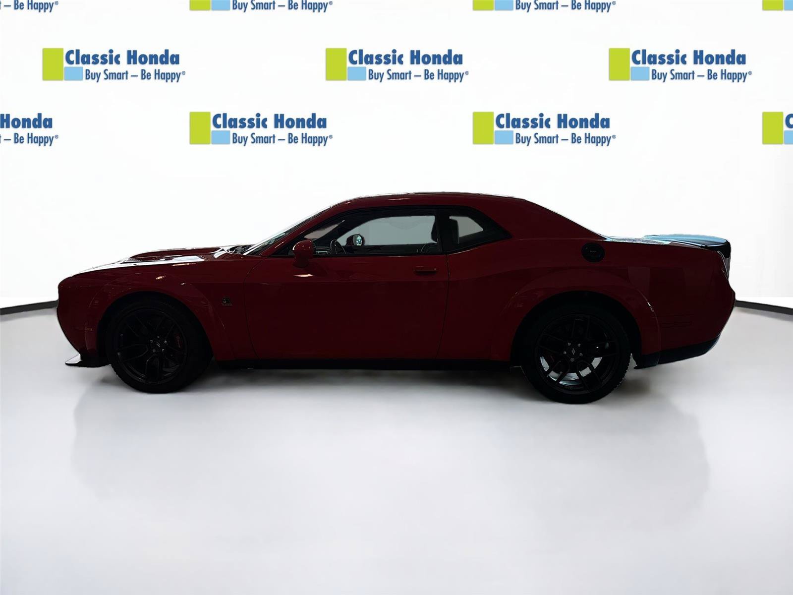 Used 2019 Dodge Challenger R/T Scat Pack RWD image 4