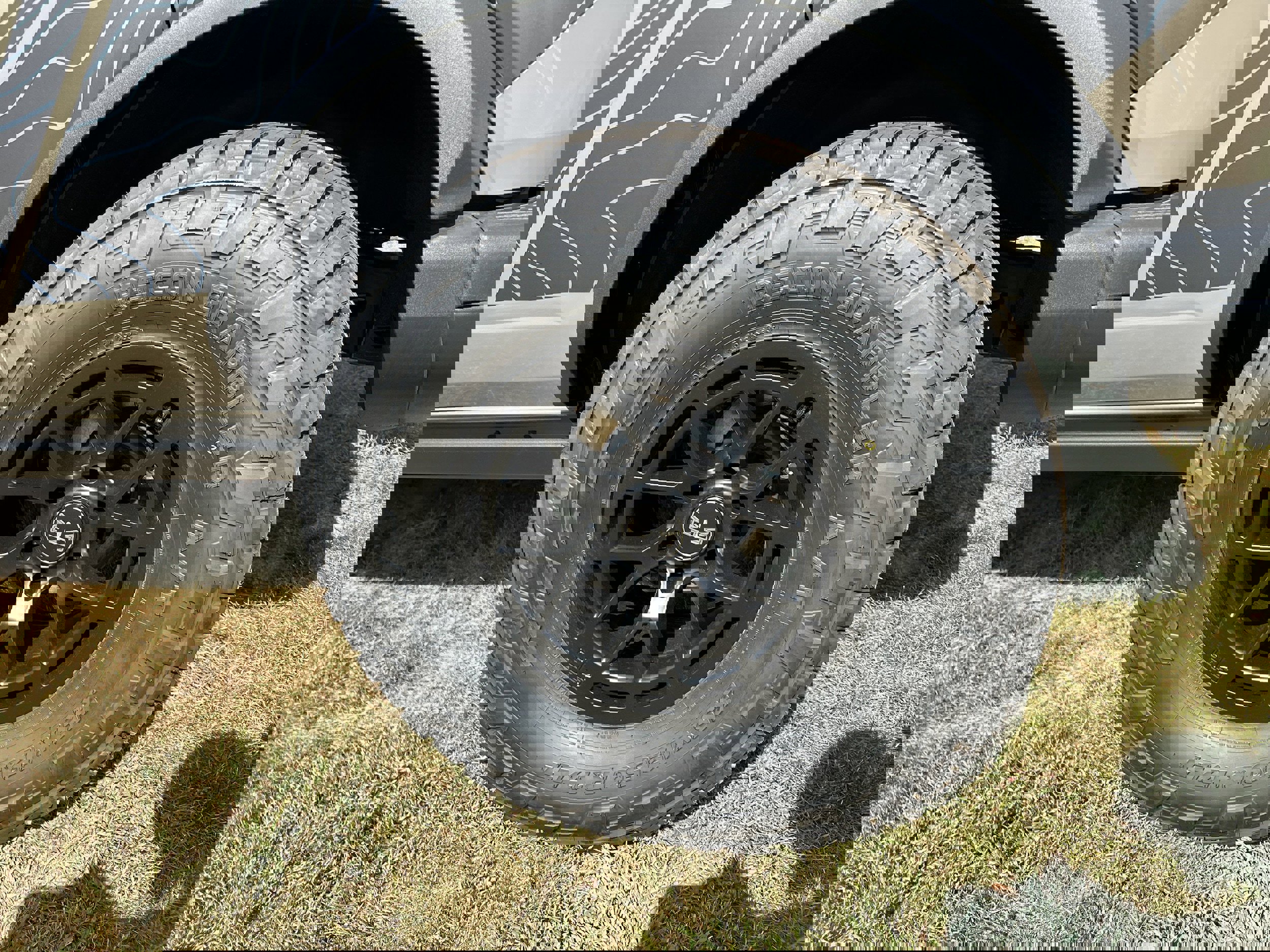 New 2025 Ford Bronco Badlands image 58