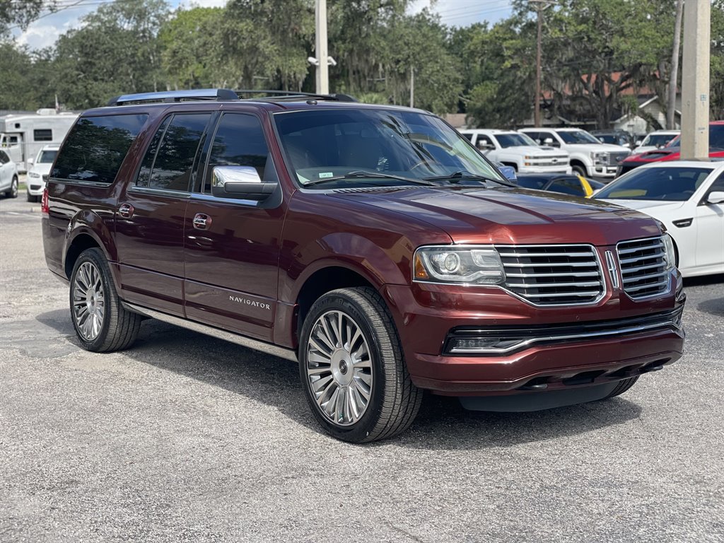 Used 2016 Lincoln Navigator L Reserve AWD/4WD image 12