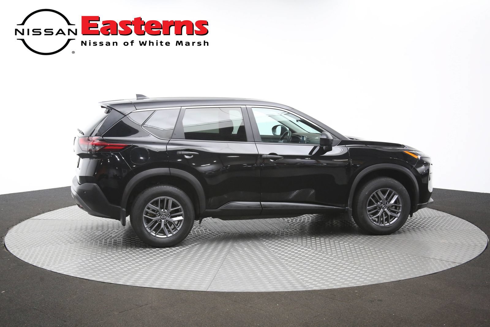 Used 2023 Nissan Rogue S AWD/4WD image 43