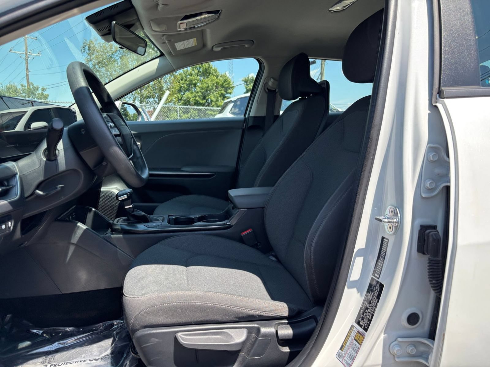 Used 2025 Kia K4 FWD image 25
