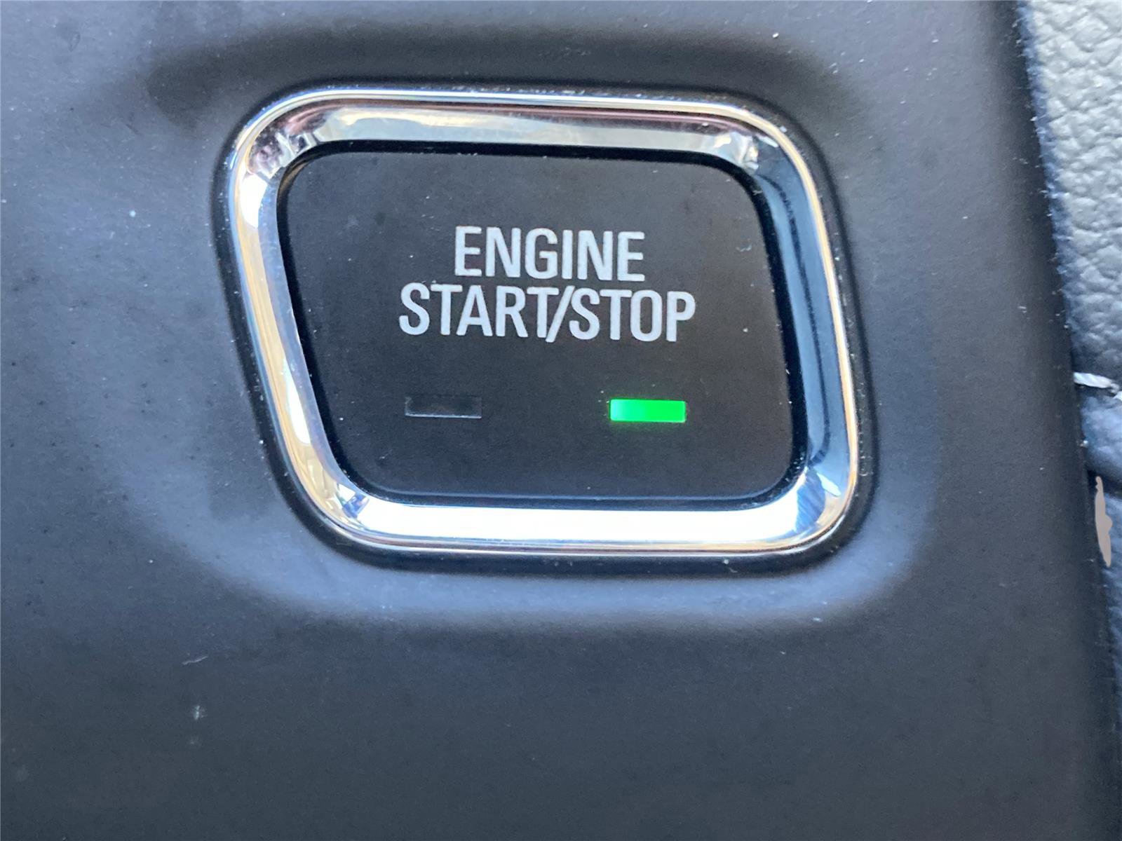 Used 2023 GMC Acadia Denali w/ Denali Ultimate Package image 18