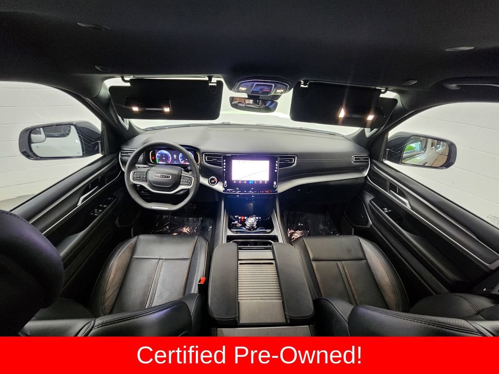 Certified 2025 Jeep Wagoneer Series II w/ 8-Passenger Seating Package AWD/4WD image 29