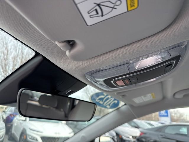 Used 2025 Hyundai Kona SEL image 41