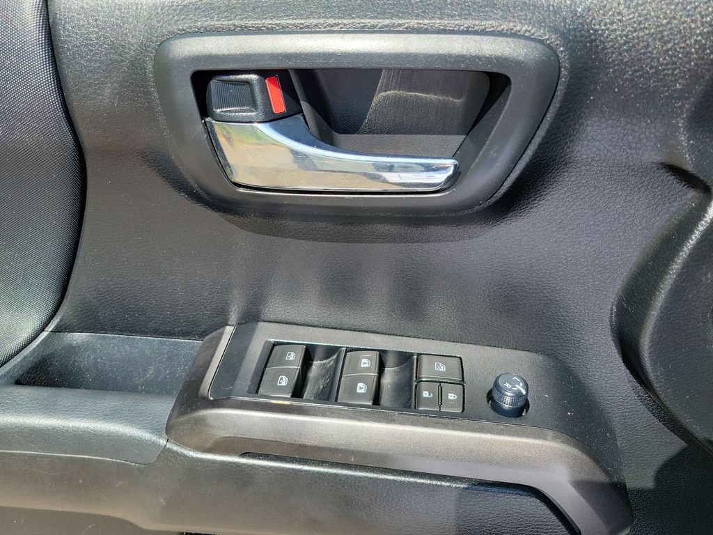 Used 2022 Toyota Tacoma TRD Off-Road w/ Technology Package AWD/4WD image 30
