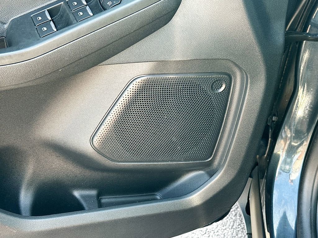 Used 2022 Ford Escape SE image 25