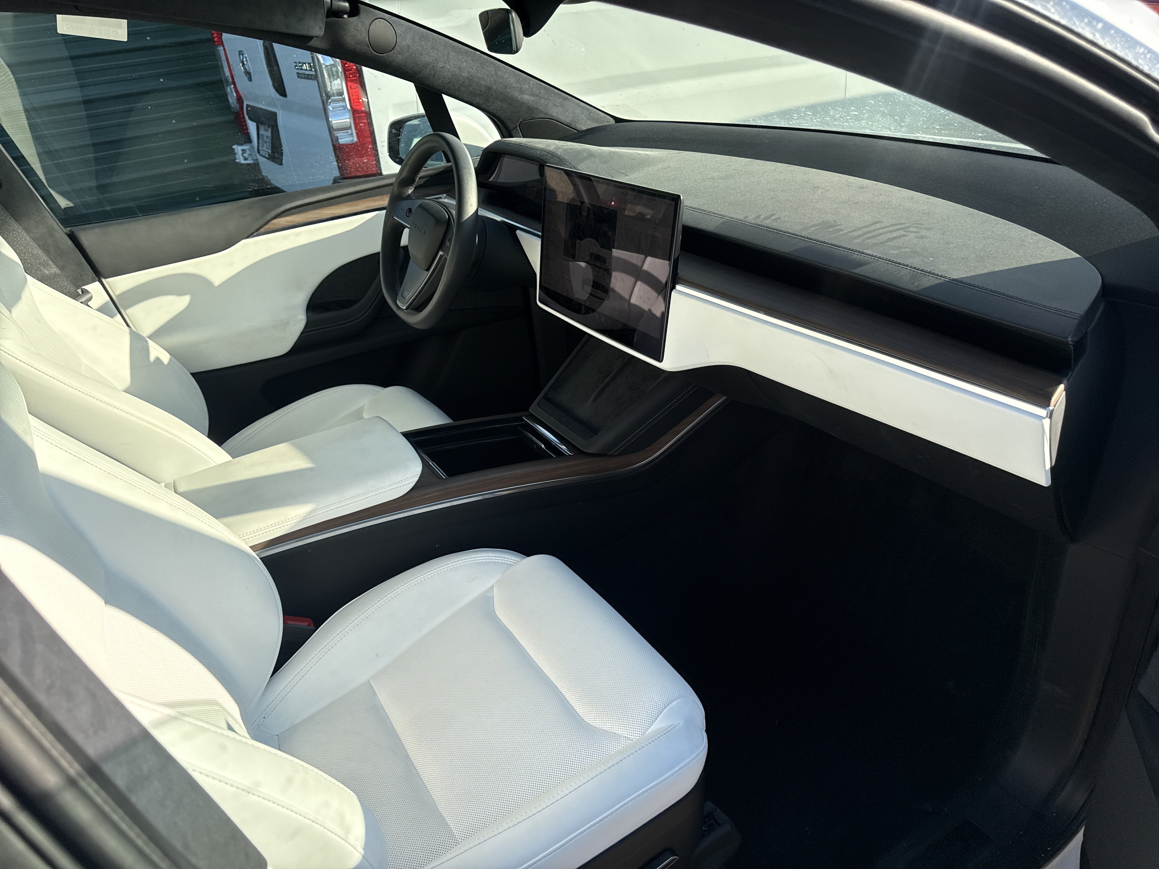 Used 2023 Tesla Model X AWD/4WD image 5