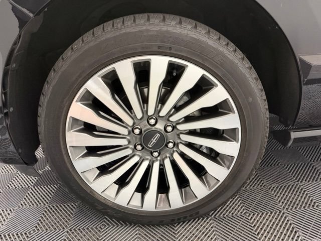 Used 2019 Lincoln Navigator Reserve AWD/4WD image 46