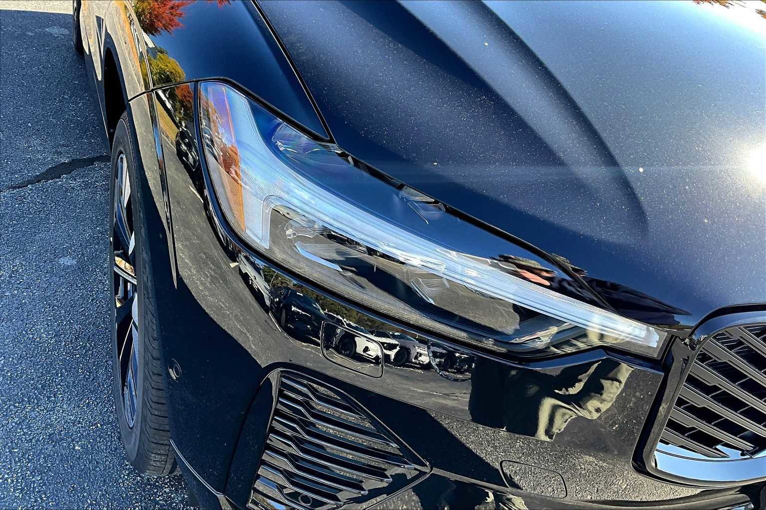 New 2026 Volvo XC60 B5 Plus w/ Protection Package Premier image 15