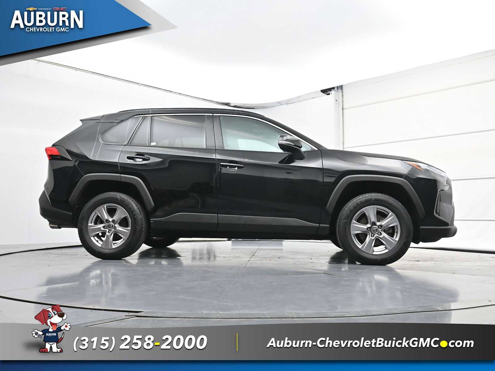 Used 2022 Toyota RAV4 XLE image 24