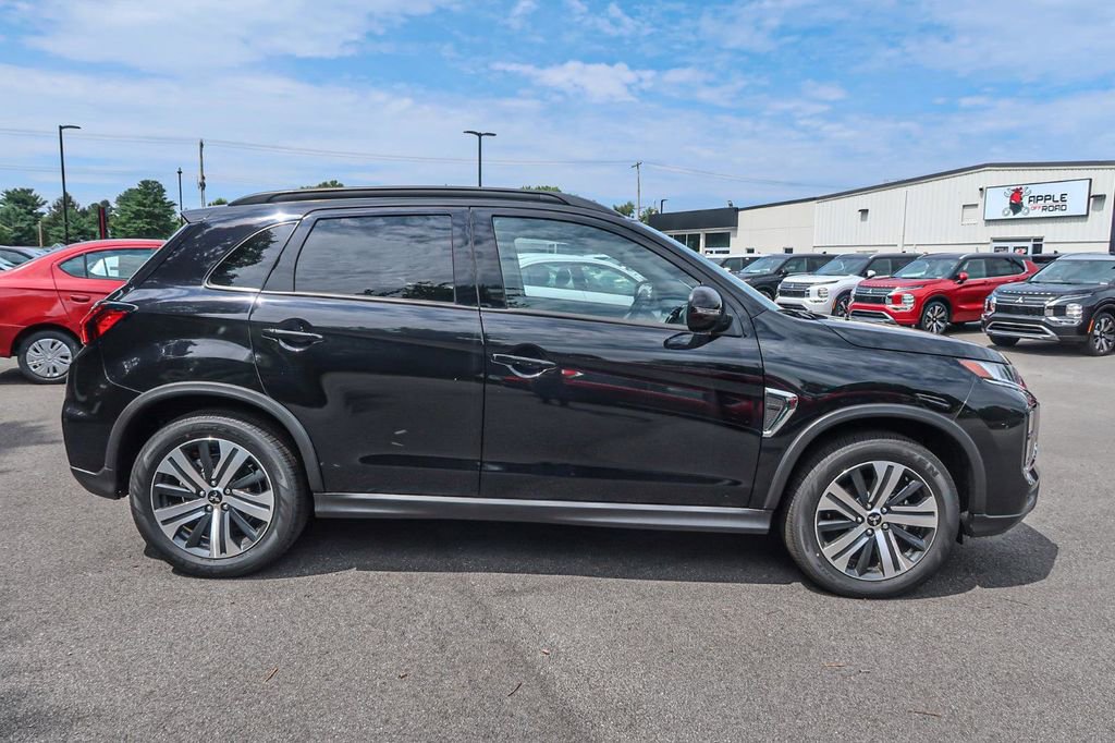 Used 2024 Mitsubishi Outlander Sport SEL image 9