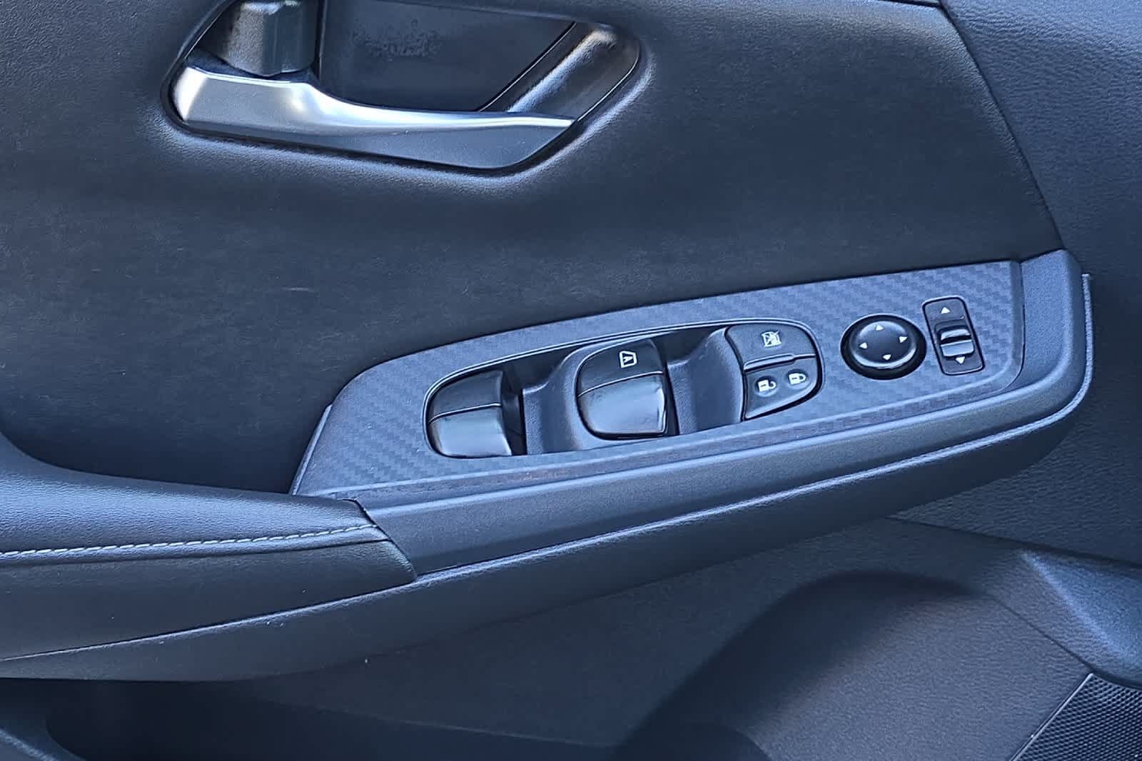 Used 2024 Nissan Sentra SV FWD image 12
