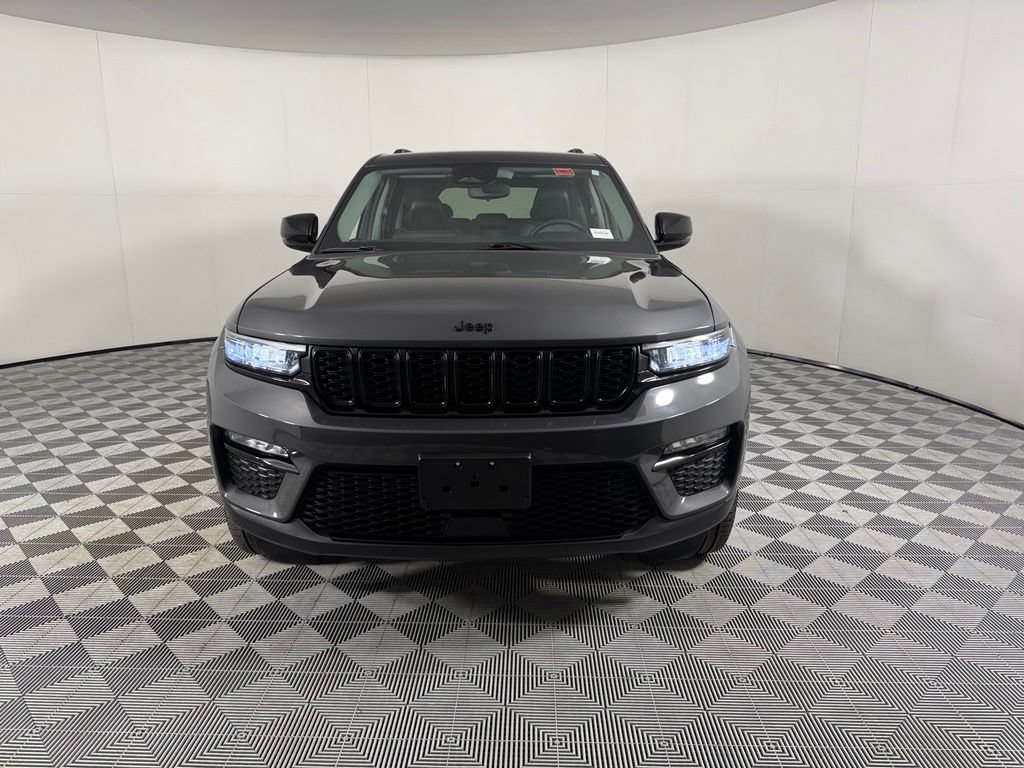Certified 2023 Jeep Grand Cherokee Limited w/ Black Appearance Package AWD/4WD image 5