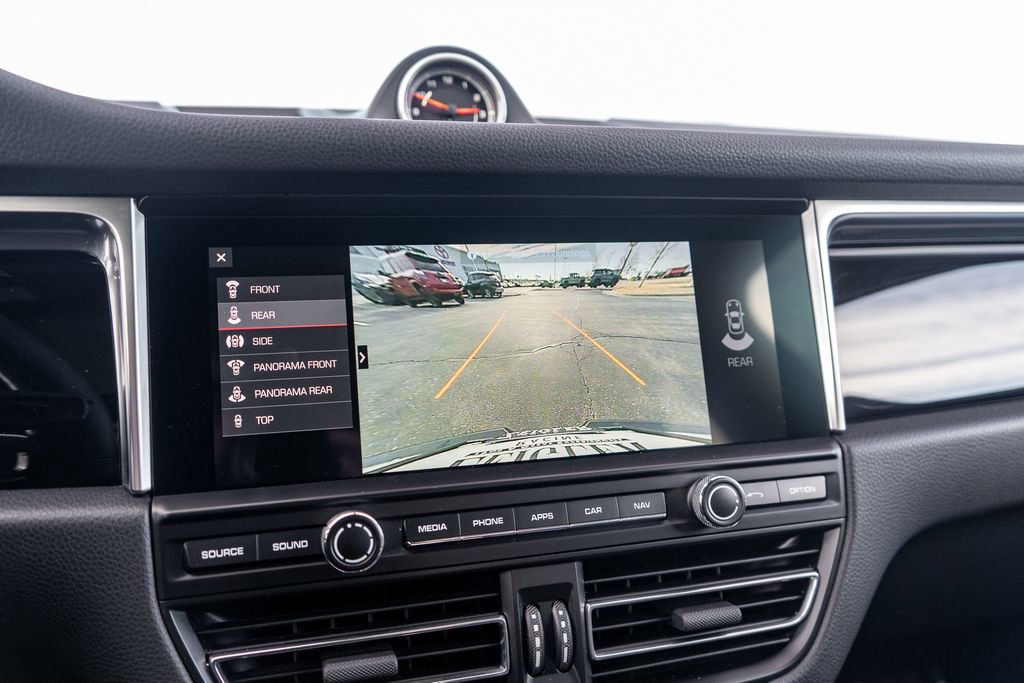 Used 2021 Porsche Macan S image 30