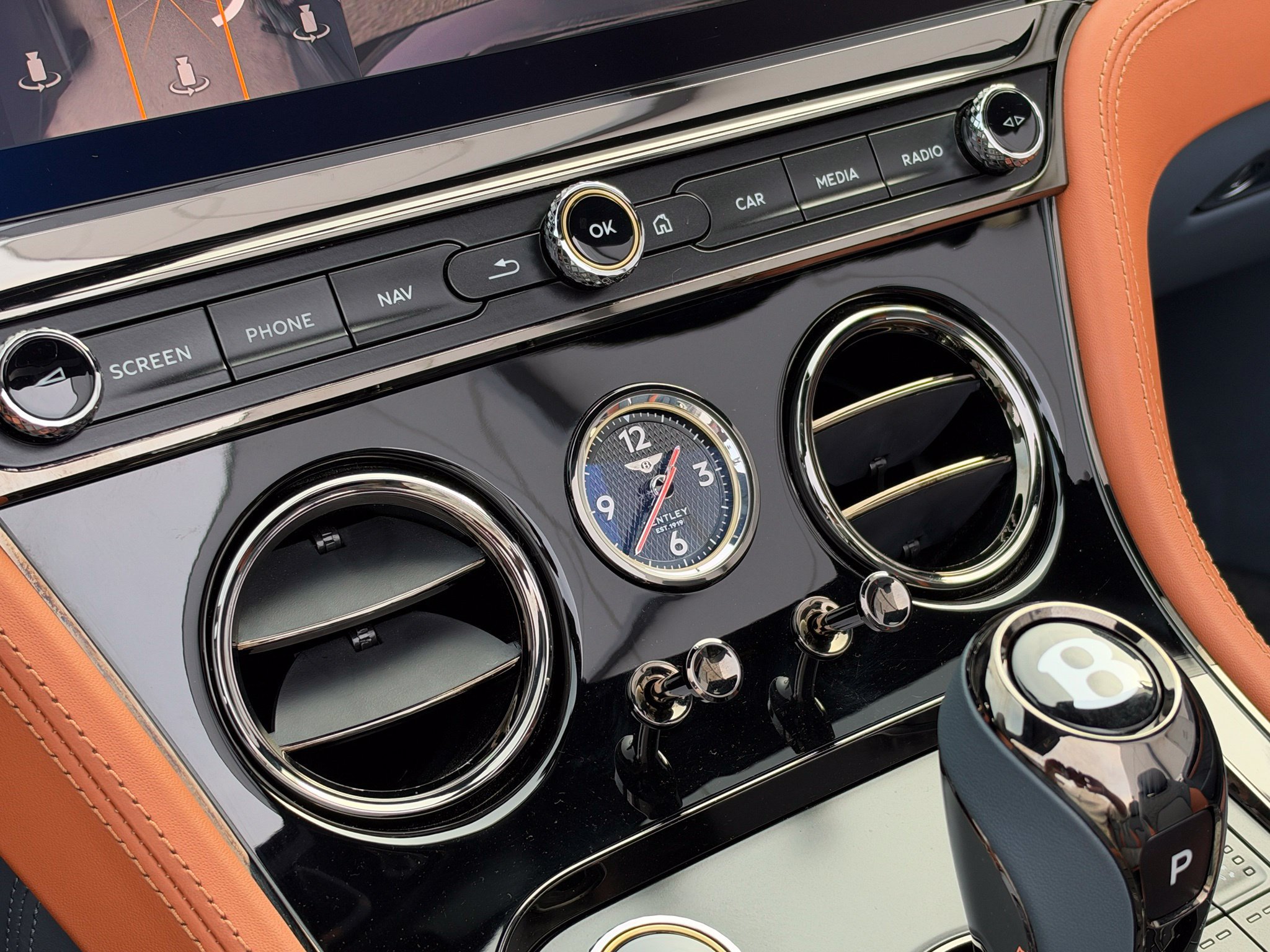 Used 2026 Bentley Continental GT AWD/4WD image 30