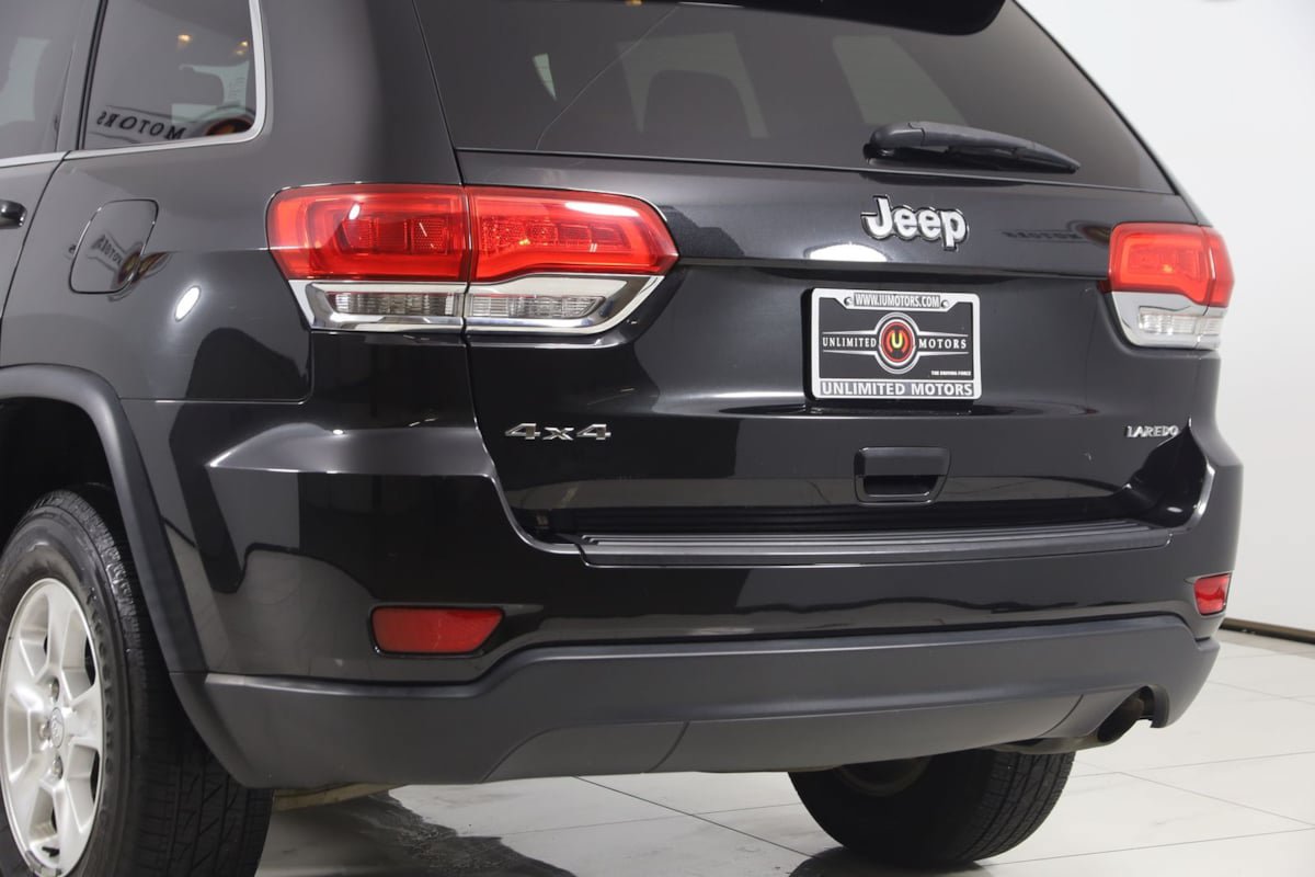 Used 2014 Jeep Grand Cherokee Laredo w/ Quick Order Package 23E AWD/4WD image 19