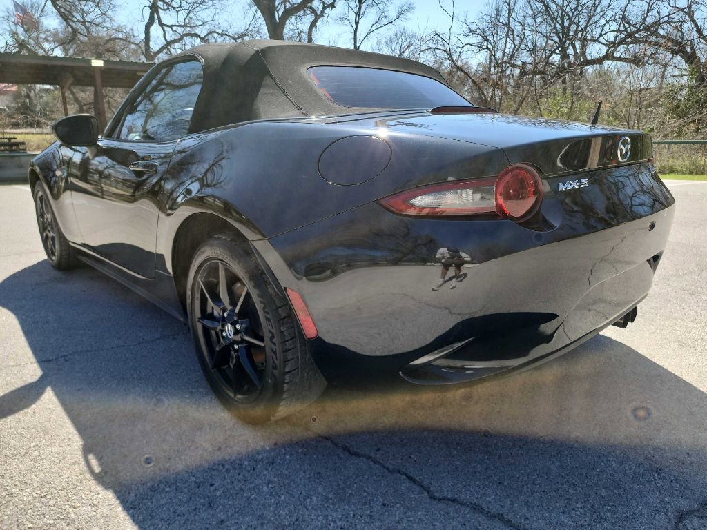 Used 2019 MAZDA MX-5 Miata Sport image 5
