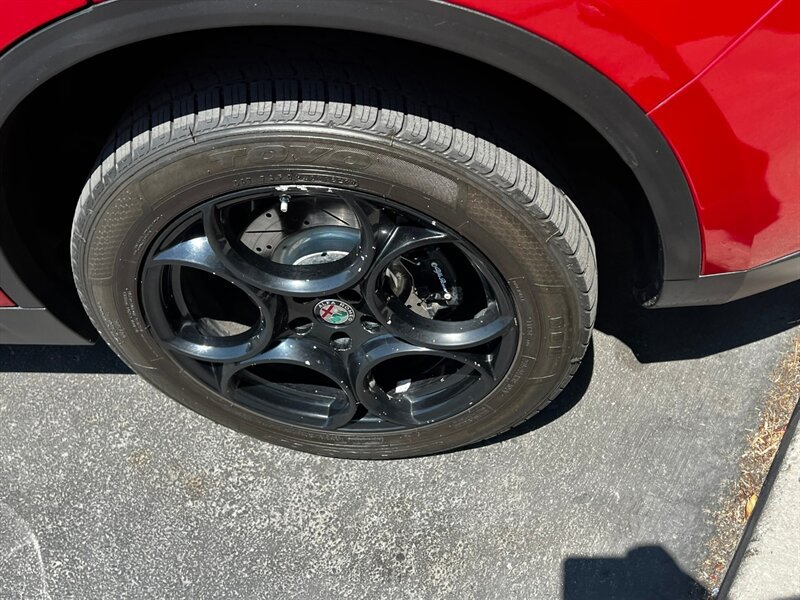 Used 2018 Alfa Romeo Stelvio Ti Lusso AWD/4WD image 13