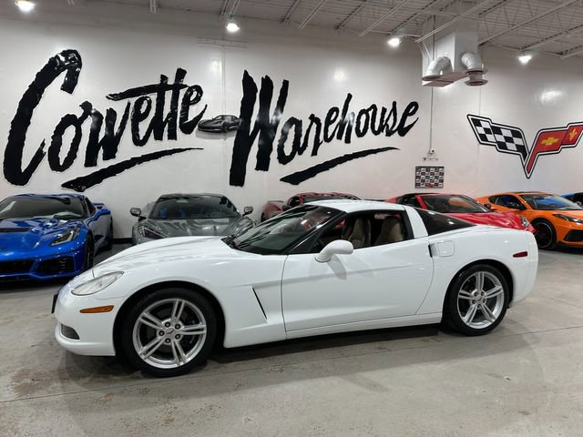 Used 2010 Chevrolet Corvette Coupe w/ Preferred Equipment Group image 28