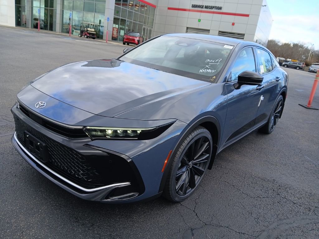 New 2026 Toyota Crown Nightshade image 2