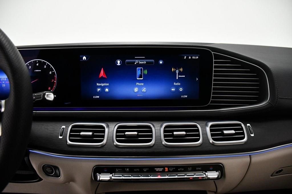 Used 2025 Mercedes-Benz GLS 450 4MATIC image 7