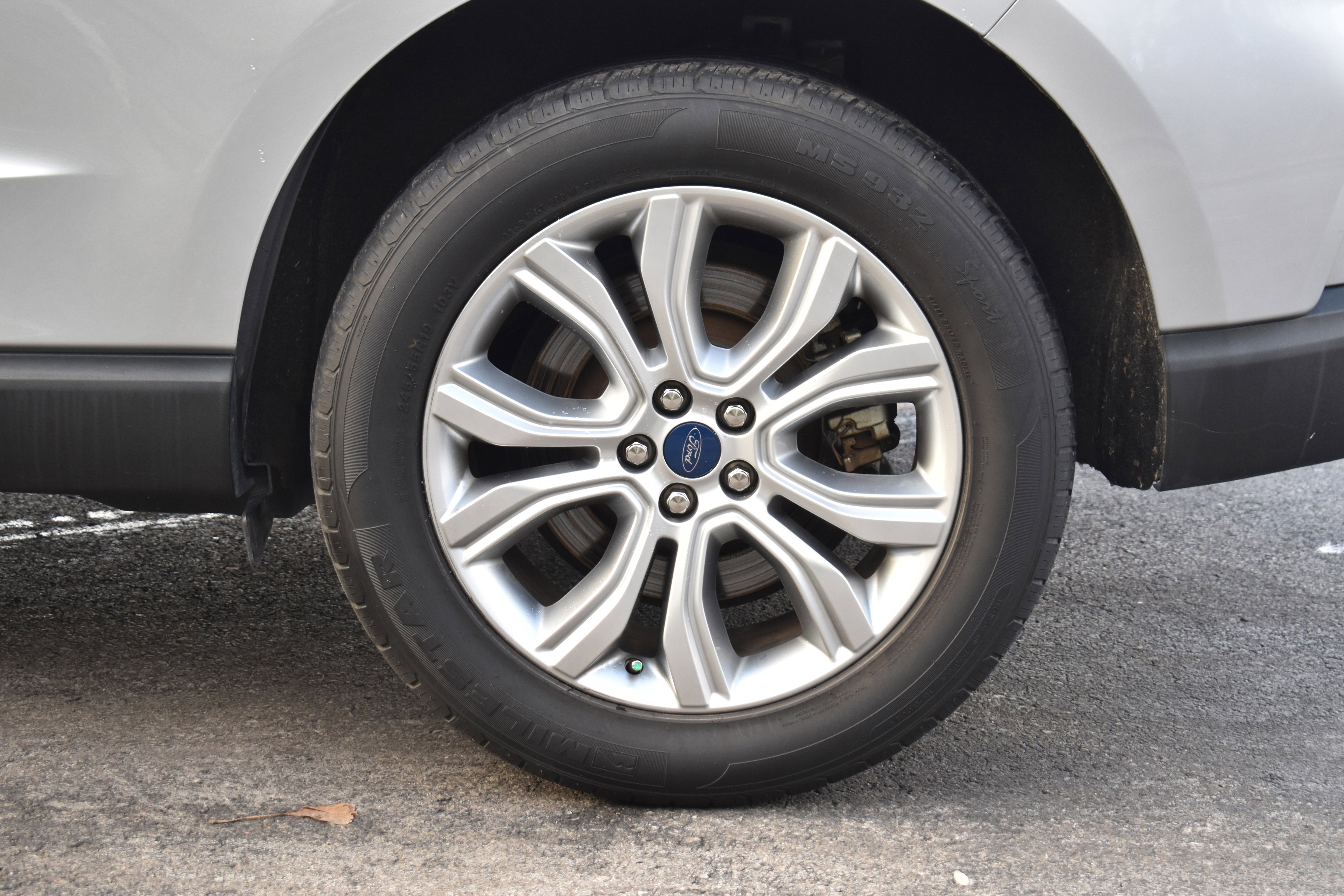 Used 2022 Ford Edge Titanium image 37