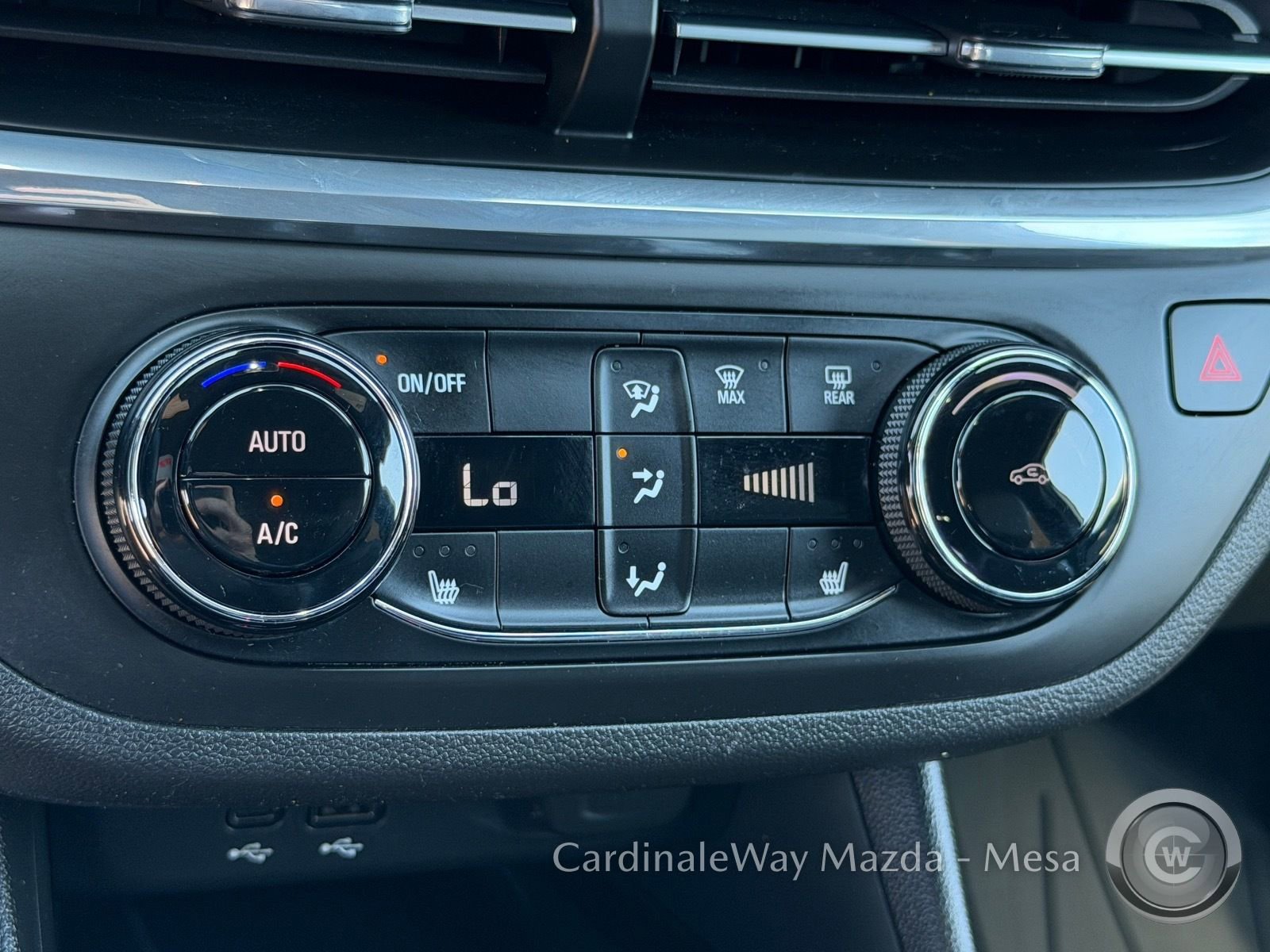 Used 2024 Buick Envista Preferred w/ Convenience I Package image 25