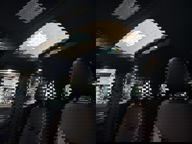 Used 2020 Volkswagen Atlas Cross Sport SEL R-Line AWD/4WD image 20