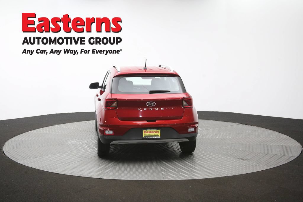 Used 2025 Hyundai Venue SEL FWD image 37