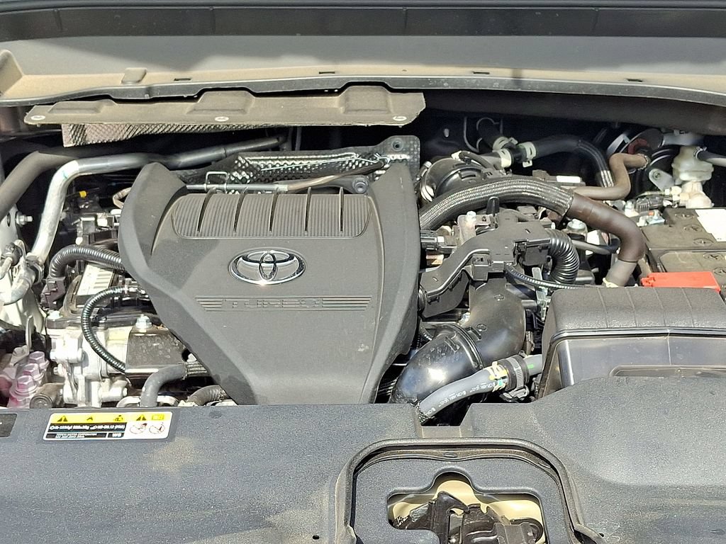 Used 2025 Toyota Grand Highlander FWD image 29