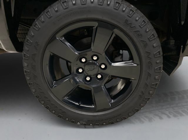 Used 2018 Chevrolet Silverado 1500 Custom w/ Rally 1 Edition AWD/4WD image 16