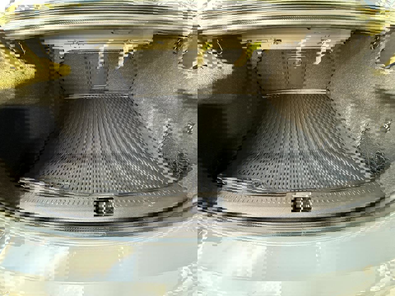 Used 2023 Volvo S60 B5 Ultimate w/ Climate Package image 43