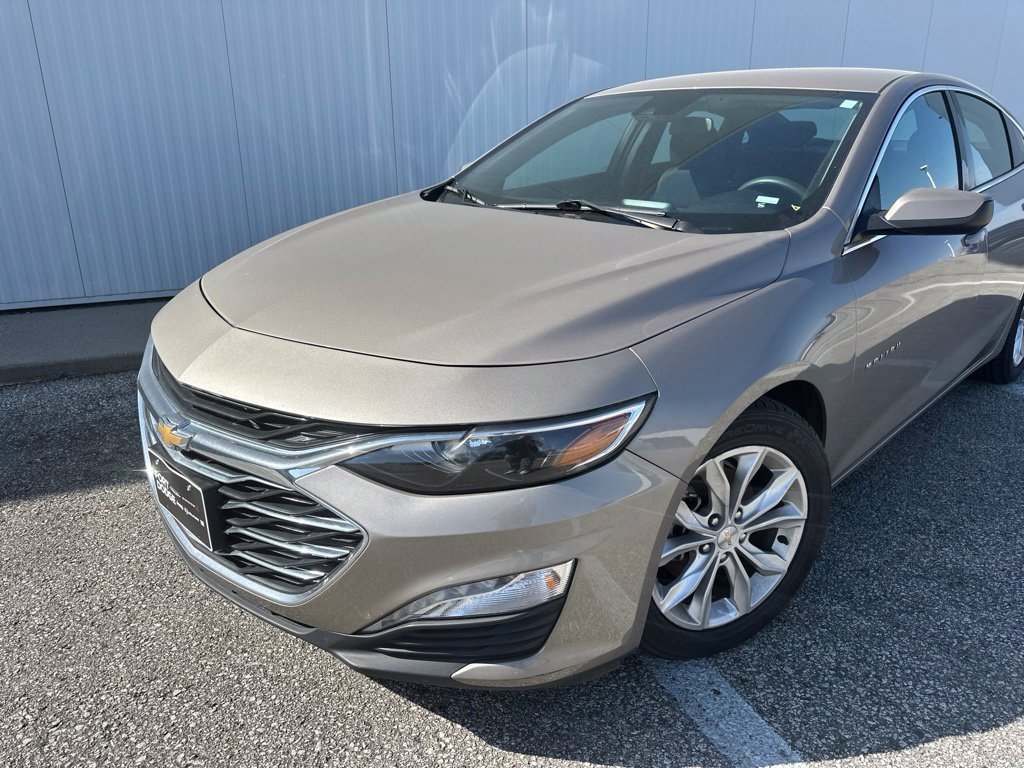 Used 2024 Chevrolet Malibu LT FWD image 2