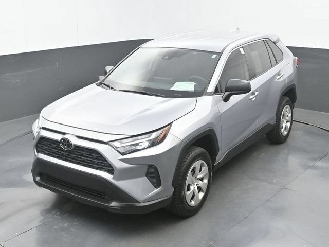 Used 2023 Toyota RAV4 LE FWD image 29