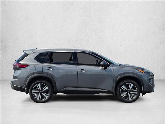 Used 2024 Nissan Rogue SL FWD image 4