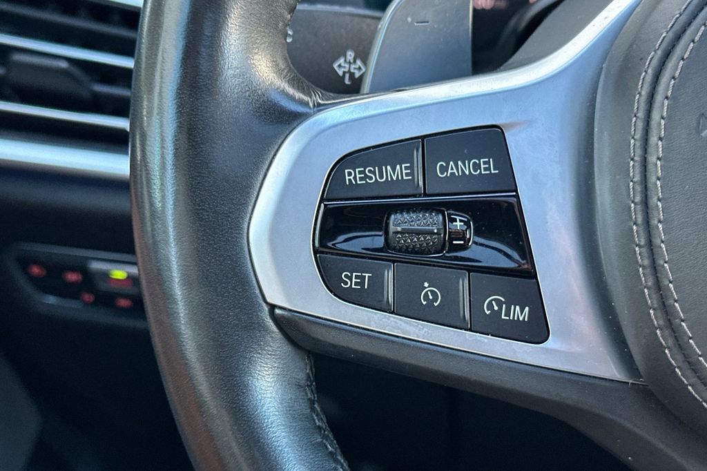 Used 2021 BMW X7 xDrive40i w/ M Sport Package image 29