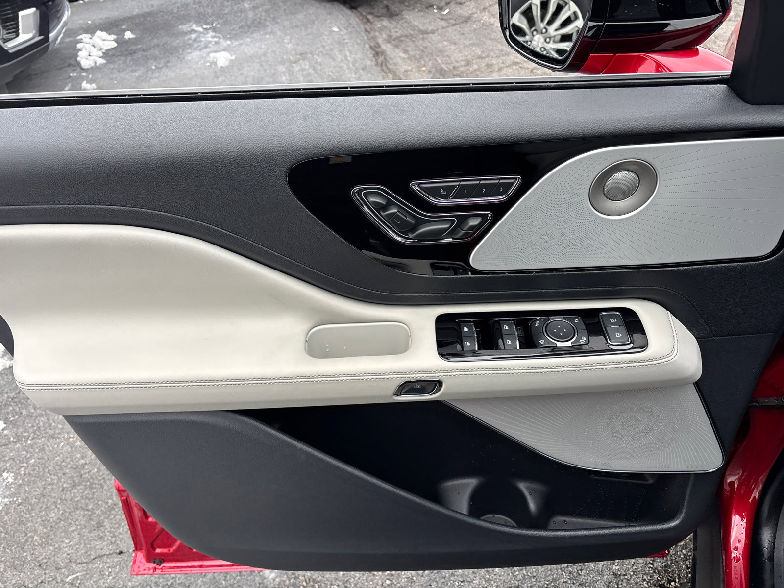 New 2026 Lincoln Aviator Reserve image 11