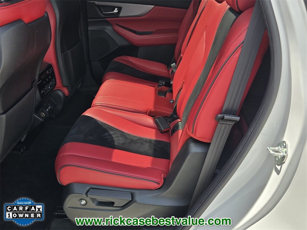 Used 2023 Acura MDX A-Spec image 11