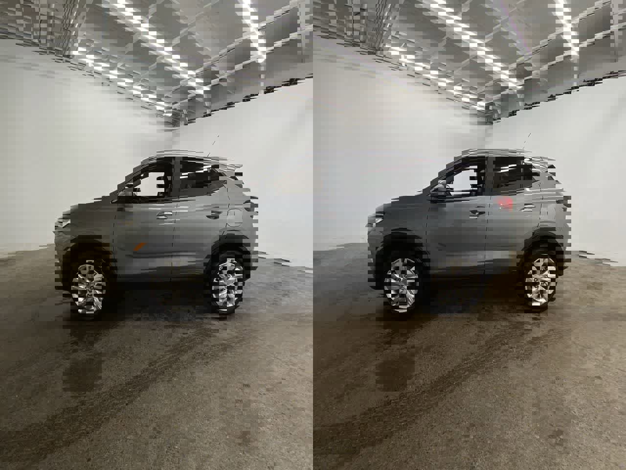 Used 2025 Buick Encore GX Preferred image 3