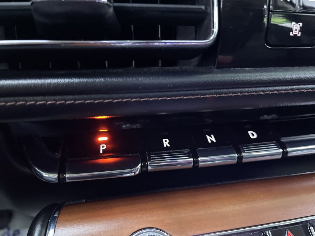 Used 2020 Lincoln Aviator Reserve w/ Equipment Group 202A AWD/4WD image 24